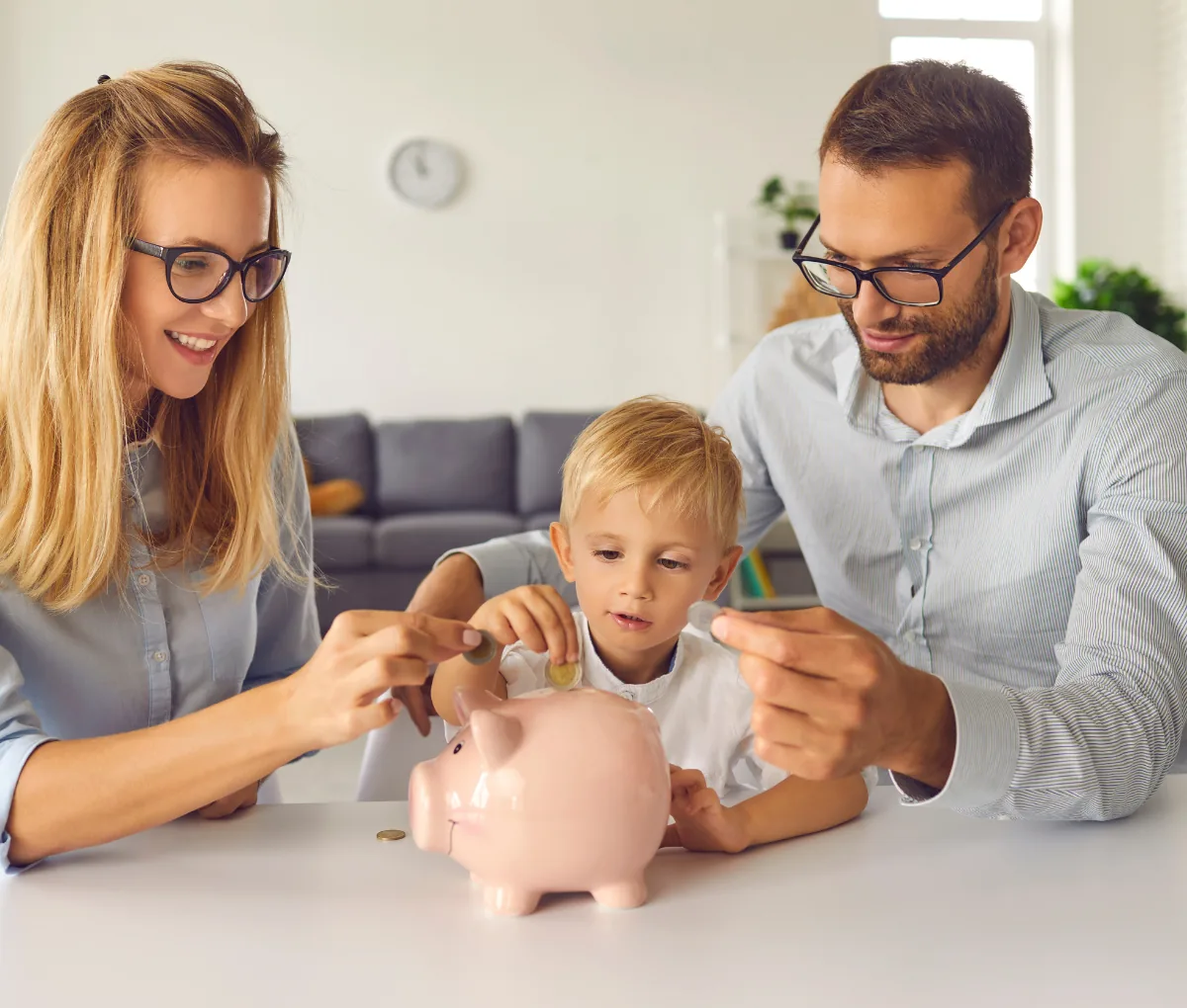 Family saving money with the fixed and recurring deposit tracker app