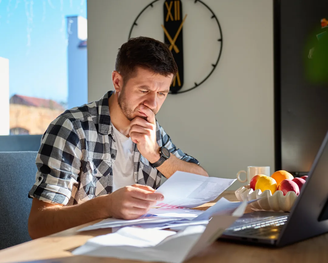 Reviewing trading notes to learn from mistakes